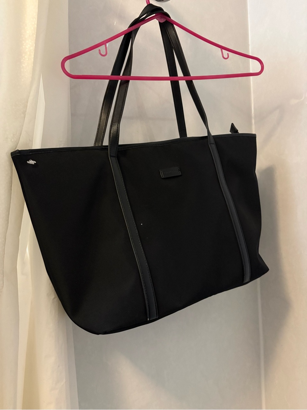 CHICECO Everyday Black Tote Bag with Sleek Leather-Trim Handles